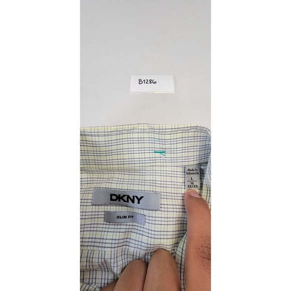 DKNY Slim Fit Men's Long Sleeve Button Down Shirt Size Large Gingham Pattern - Picture 3 of 5